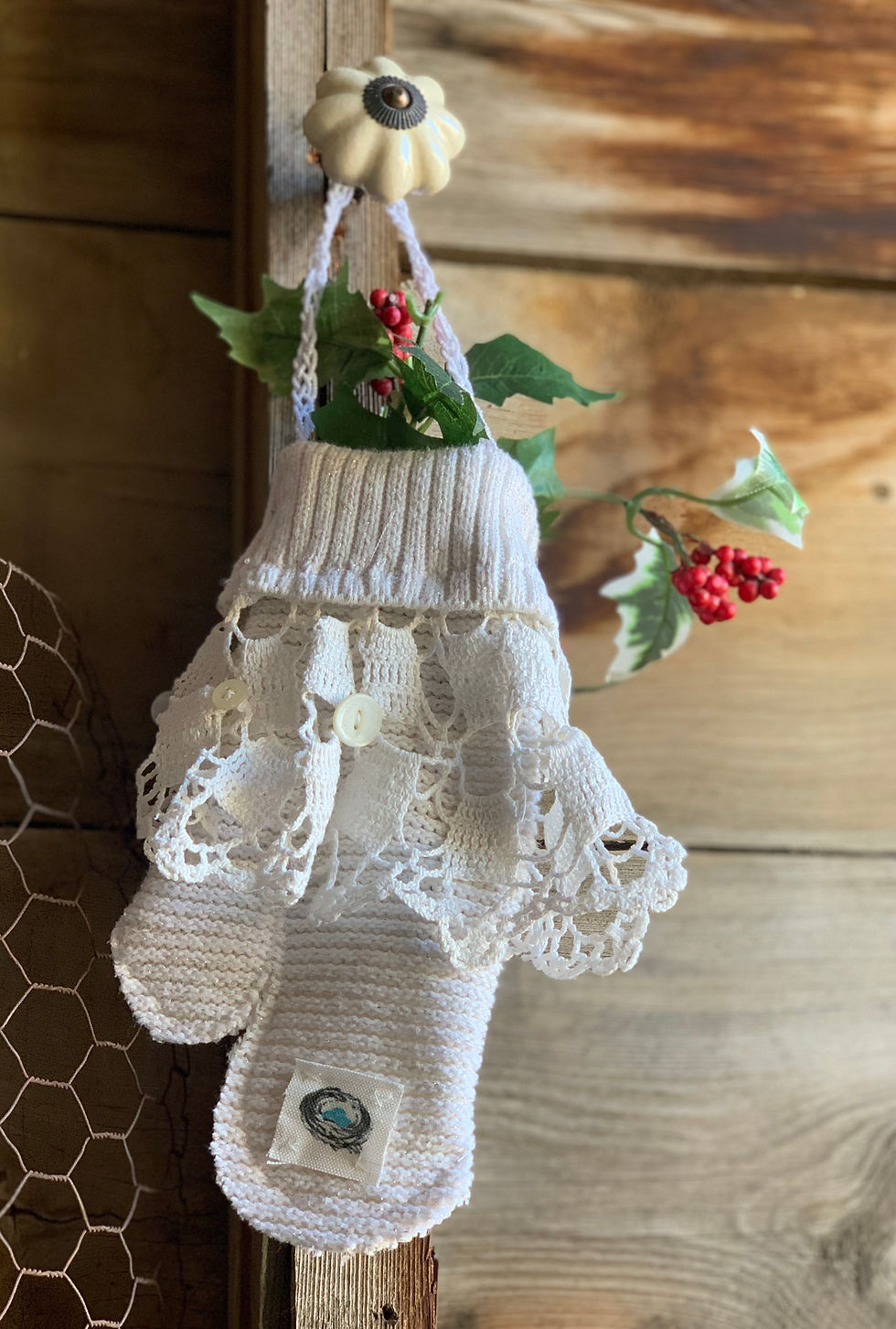 Thumbnail: "COZY  MITTEN"