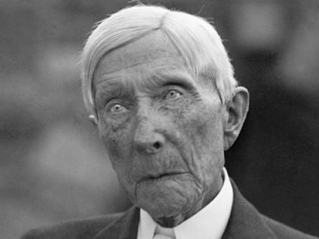 ROCKEFELLER CONSTRUYÓ MILES DE IGLESIAS CATOLICAS