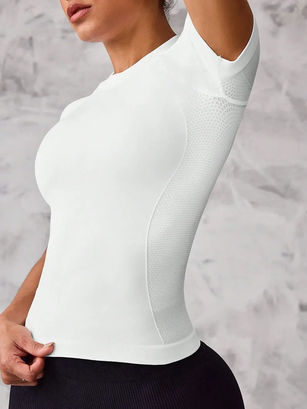 Miniatura: Women's Nylon Short-Sleeved Sports Top with Breathable Fabric