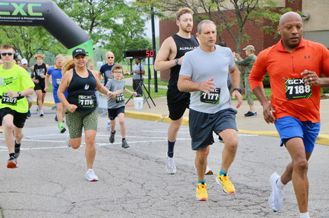 Stars & Strides 5K participants supporting local veterans in Lake and Geauga counties.