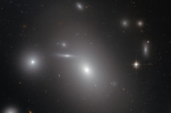 ngc 4889