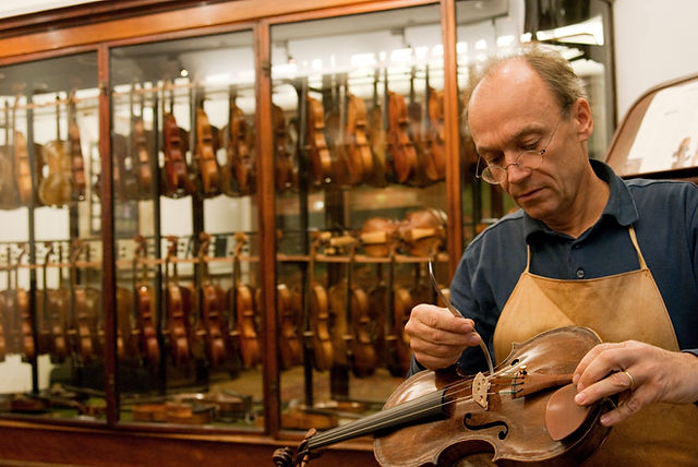 ARTISTS & EXPERTS | YUKI HORI | BESPOKE VIOLINS IN TOKYO