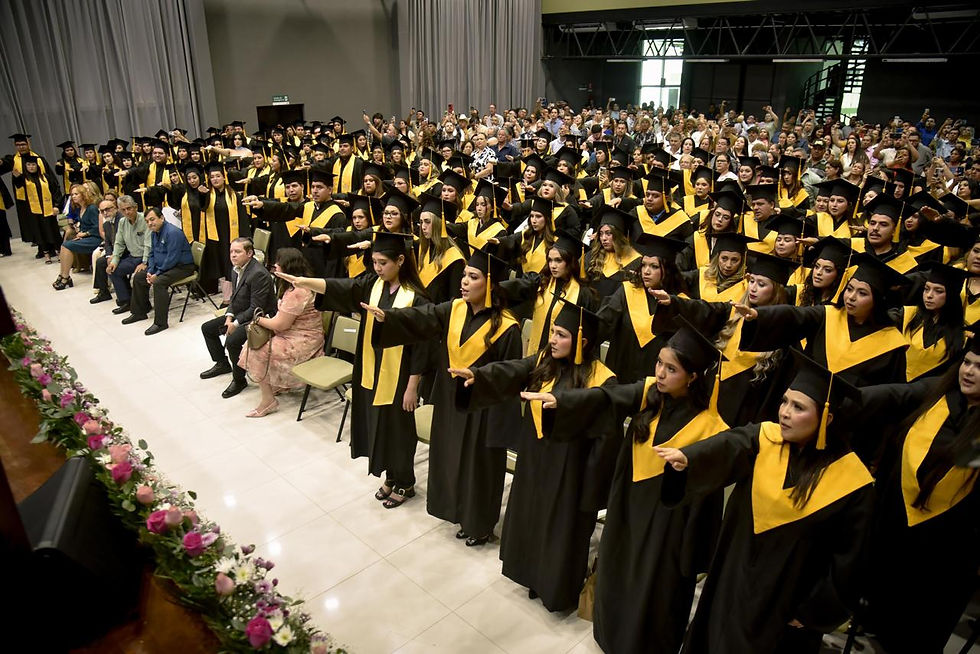 Ahome celebra a nuevas maestras y maestros egresados de la UPES