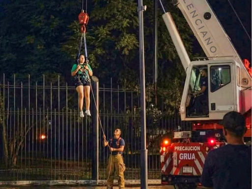 Incidente en el Fan Fest: Aficionada queda atrapada al intentar ingresar durante el México vs. Ecuador