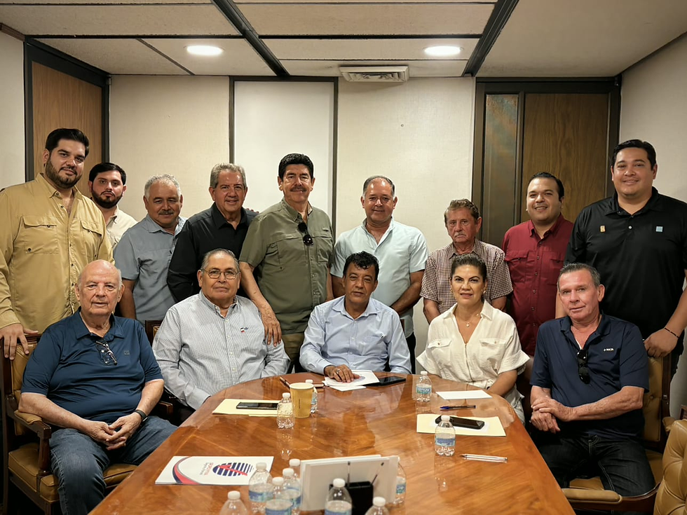 Constructores acuerdan trabajar en unidad con el nuevo Secretario de Obras, Manuel Acosta Bernal