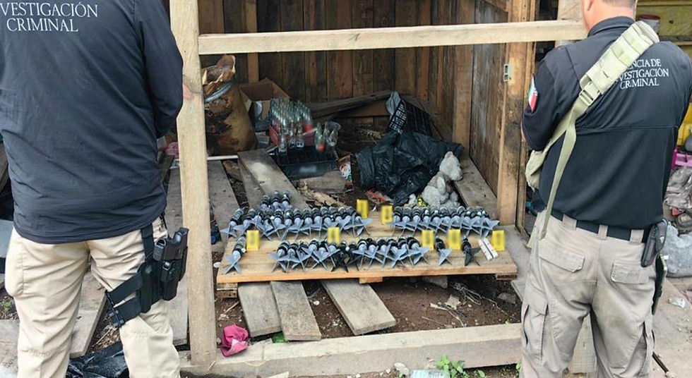 Aseguran y destruyen arsenal de explosivos artesanales en Tamazula