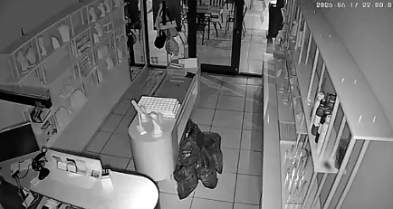 Alertan por sofisticado método de extorsión y fraude telefónico; se llevan millones de una joyería