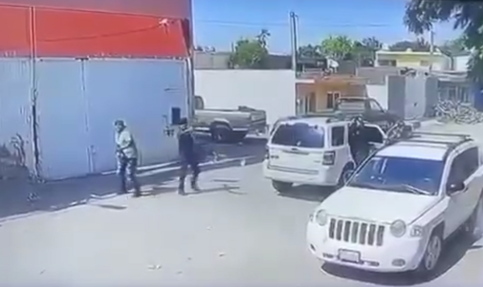 Video capta ataque armado contra vivienda en Rincón de Urías; hay un menor herido en Mazatlán