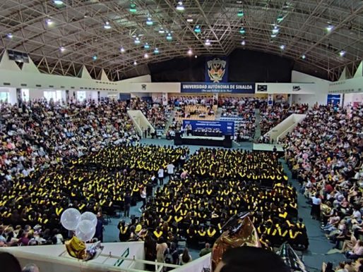 Entre sonrisas, abrazos y emotivos momentos, la Preparatoria Dr. Salvador Allende de la UAS celebra la graduación de 950 estudiantes