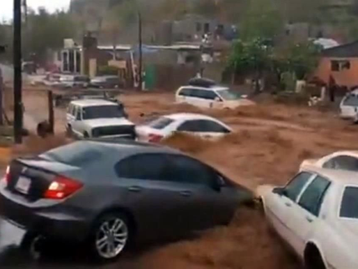 Protección Civil emite alerta preventiva por lluvias en Nogales, Sonora. Recomiendan evitar avenidas clave como Obregón, Colosio y Héroes.