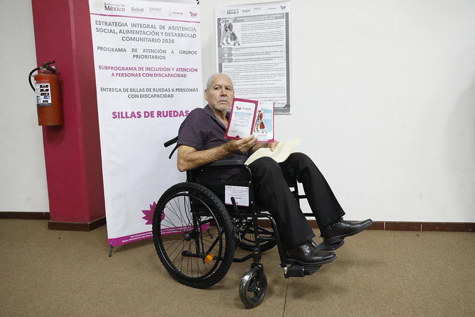 DIF Sinaloa mejora la calidad de vida de personas con discapacidad mediante la entrega de sillas de ruedas