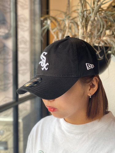 一点物NEW ERA WHITE SOX 9TWENTYクラストキャップ／再構築 NEW ERA (ニューエラ) 9TWENTY MLB Typewriter CHIWHI BGE / 920