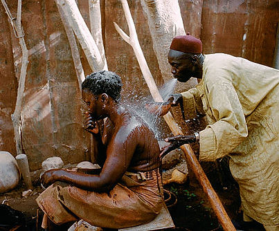 Herbalist Daktari Muzee Najjolo