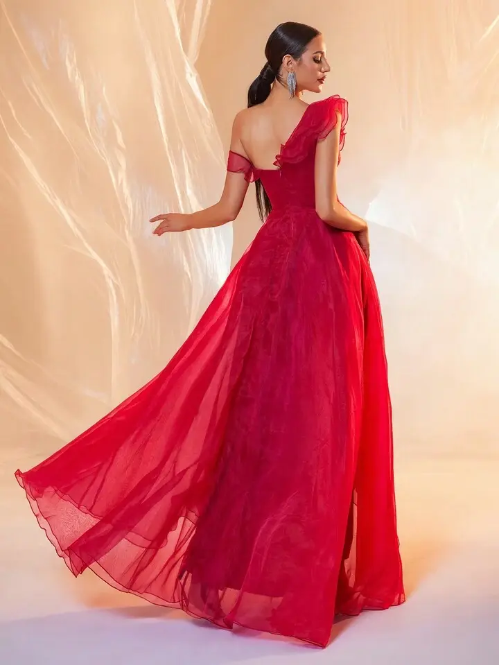 Thumbnail: Rouge Red Gown