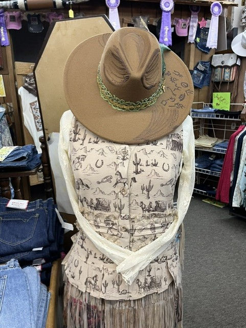 Thumbnail: ORIGAMI LADIES WESTERN PRINT VEST OLS-4901TPPT