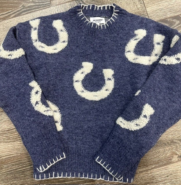 EE:SOME LADIES MIDNIGHT OAT HORSESHOE SWEATER