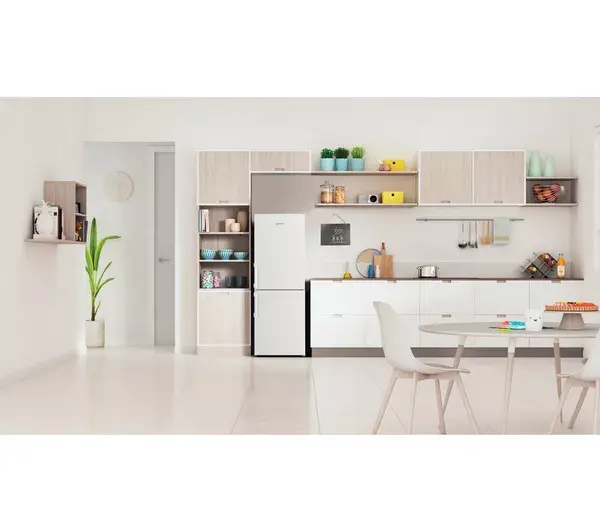 Thumbnail: Indesit IB55 532 W UK 60/40 Low Frost Fridge Freezer – White