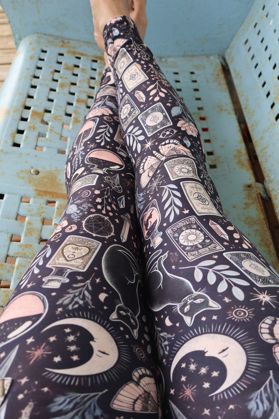 Thumbnail: Mischief & Magic Legging