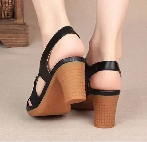 Thumbnail: Ladies Shoes on Sale 2024 Fashion Slip on Women's Sandals Outdoor Summer Solid O