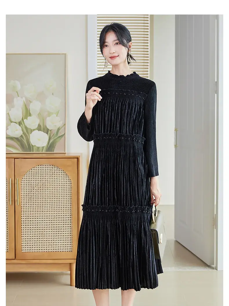 Thumbnail: Miyake Pleated French Elegant Dress Autumn and Winter Velvet New Style Noble Lux