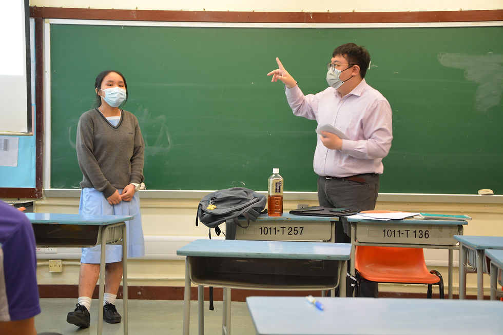 我地平時會有例會，每個部門會討論大家對公司、產品等嘅意見