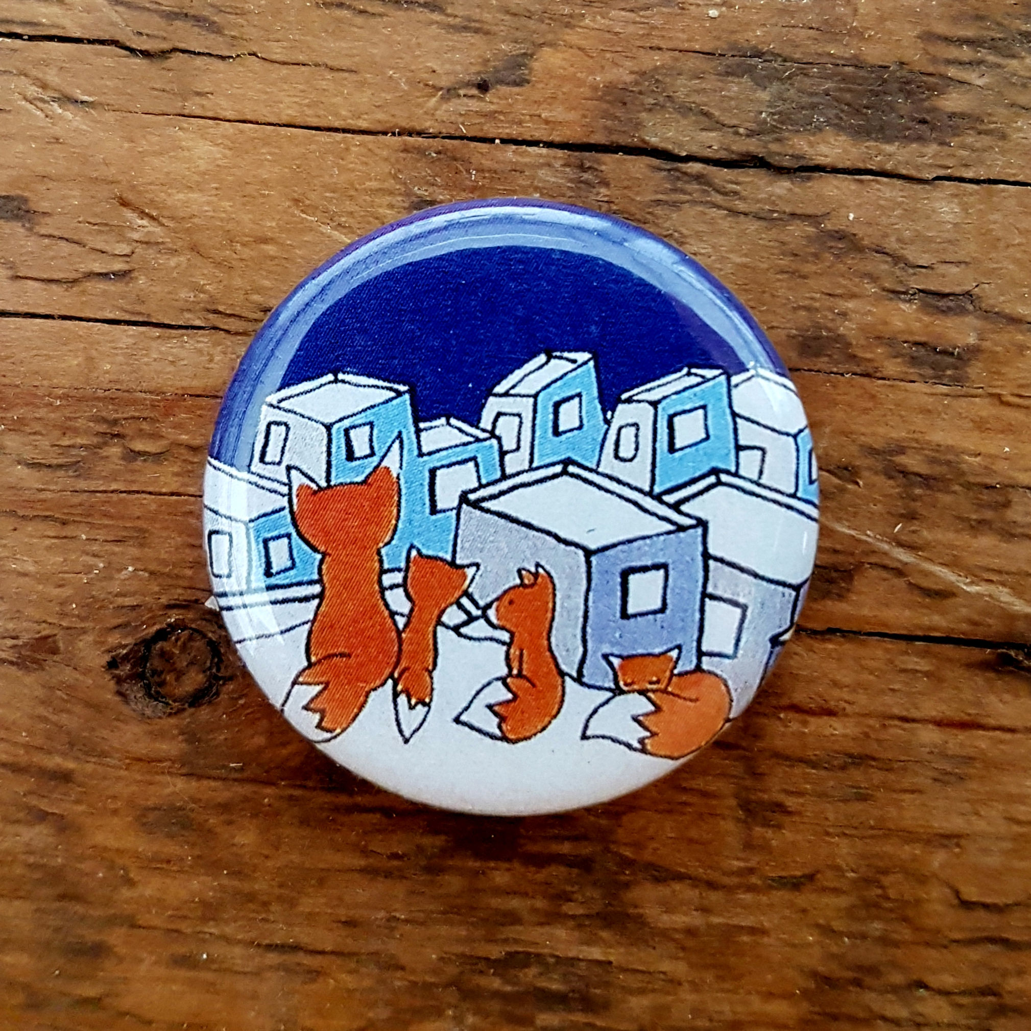 "4 foxes" badge