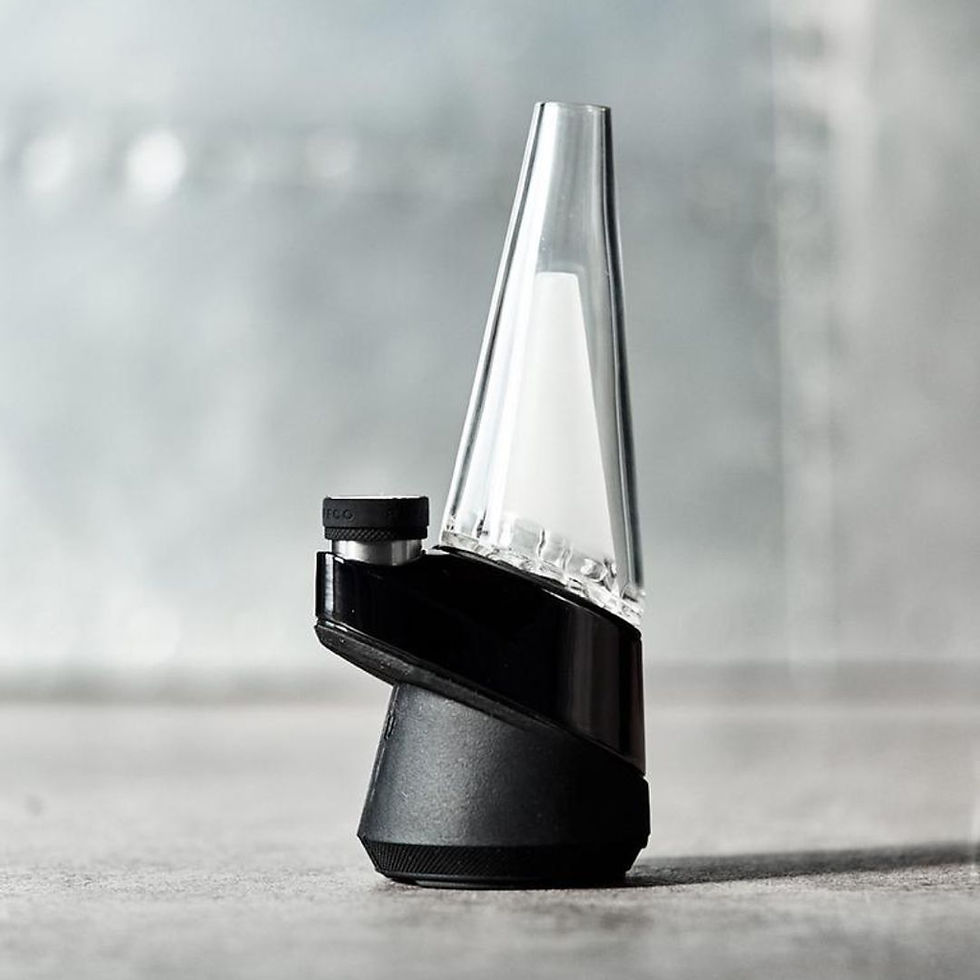 Puffco Peak glass installed on device