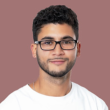 FotoPalm_Yussef_edited.jpg