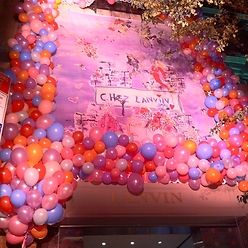 ny-balloon-wall-lanvin-.jpg