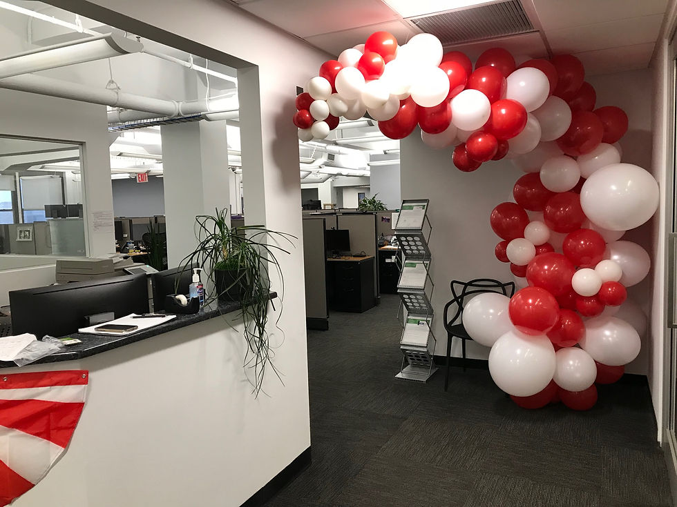 organic-balloon-arch-sculpture-nyc-ny