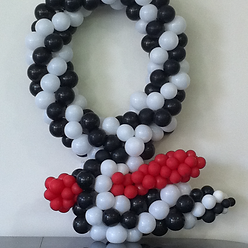 queens-college-balloon-sculpture-letter.jpg