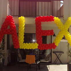 giant-balloon-letter-sculpture-new-york-ny