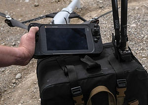 1275x900_scorpion_backpack_02.jpg