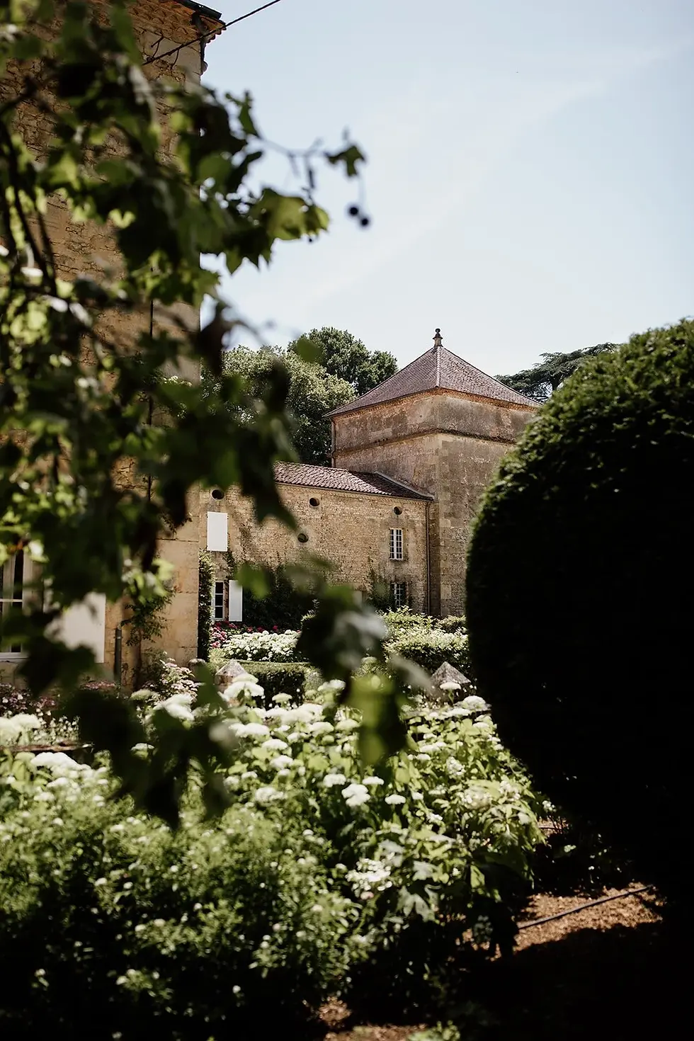 Garden+Chateau+De+Redon+Forest+Wedding+abroad+package+deals+Provence+France+Coralie+Lescie