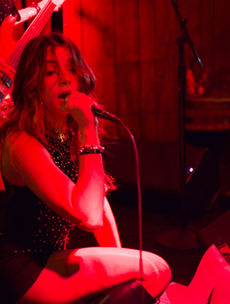 hailey hermida performs punk rock pop show live in los angeles at the redwood bar and grill red lights
