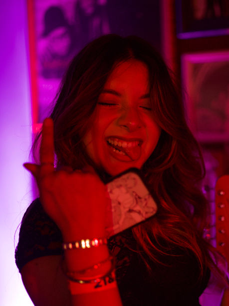 hailey hermida performs punk rock pop show live in los angeles at we found new music hosted by grant owens