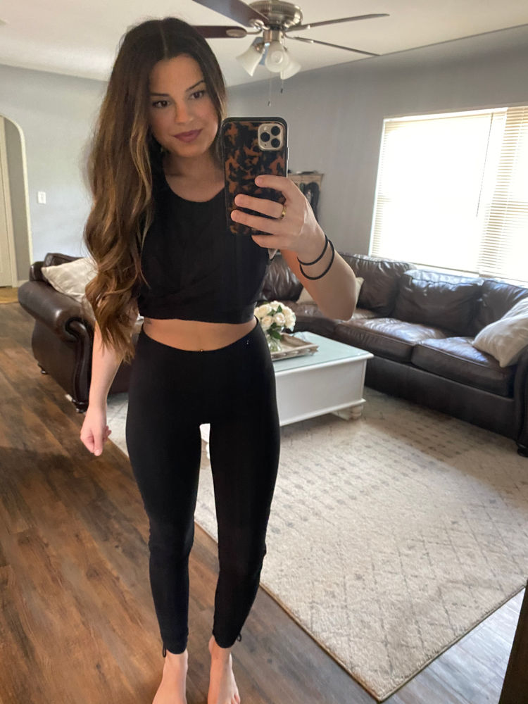 Do Fabletics Leggings Stretch Out Over Timeline