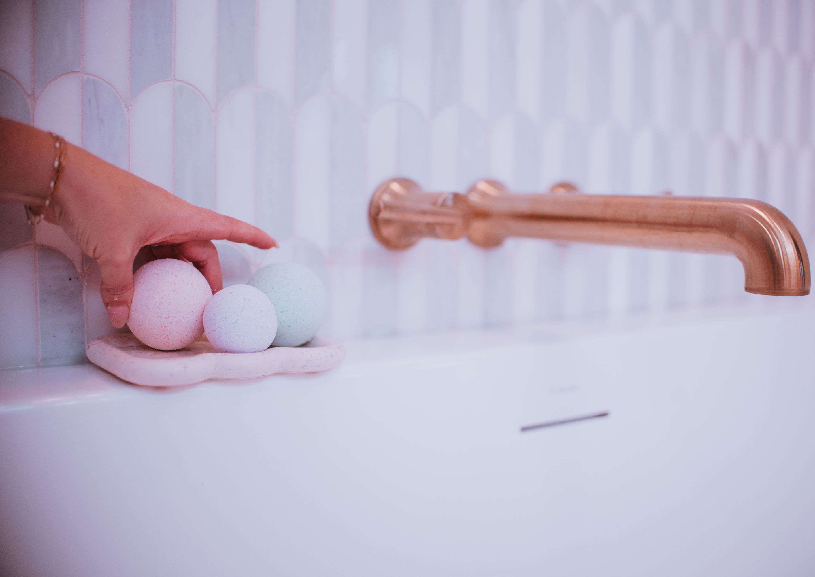 Melt Away Bath Bomb