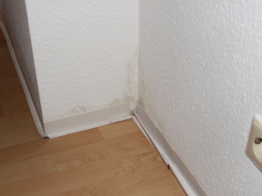 Fehlerhafte Sockelabdichtung