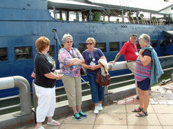 Leslie Leslie, Barbara Duke, Elaine Barry, Valerie Altman & George keeping an eye on the ladies