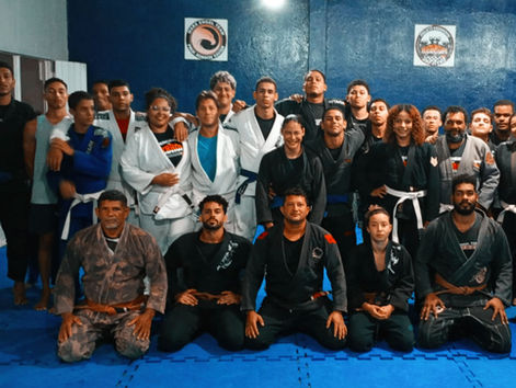 Professor de jiu-jitsu, educador social e inspiração para a juventude, Robson Xavier usa o tatame como sala de aula e constrói um legado de cidadania e esporte na Massagueira