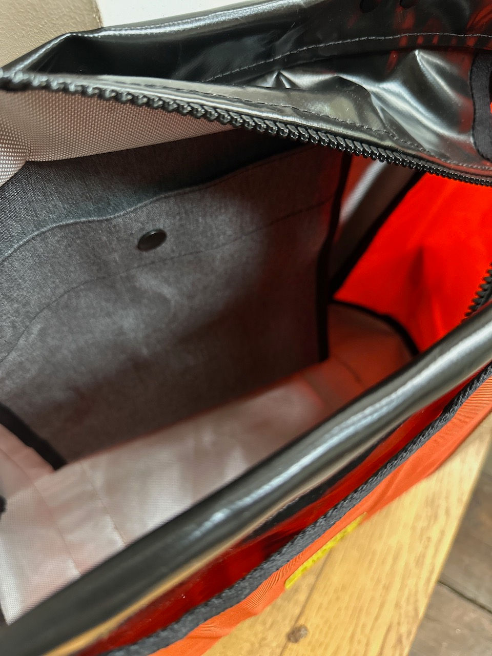 Thumbnail: ZIP TOTE BAG | black and orange plastic from a lifeboat with beige straps