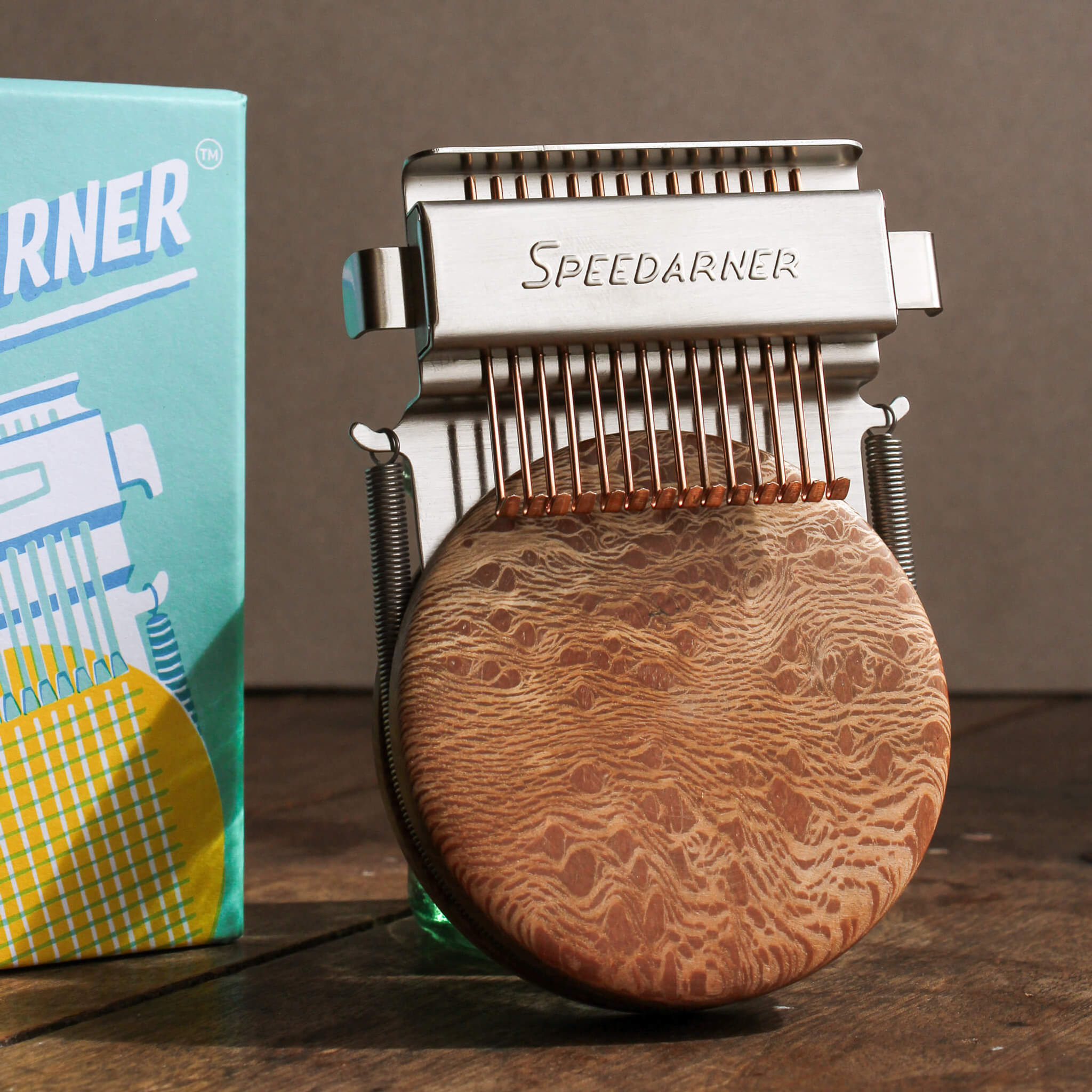 Speedarner Mending Loom with Marbled Disk + Online Tutorial