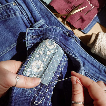 ministry-of-mending-tablecloth-patch-denim-sashiko=repair3