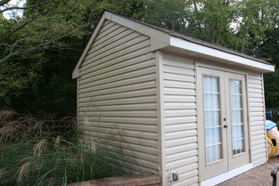 Rogina pool house complete (7).JPG