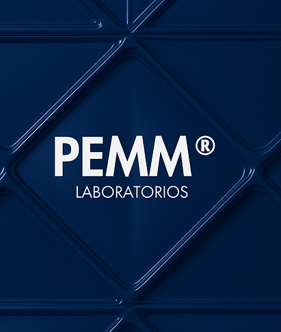 Logotipo institucional de Laboratorios PEMM en azul oscuro con fondo transparente.