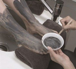 How to Perform a Detox Pedicure.jpeg