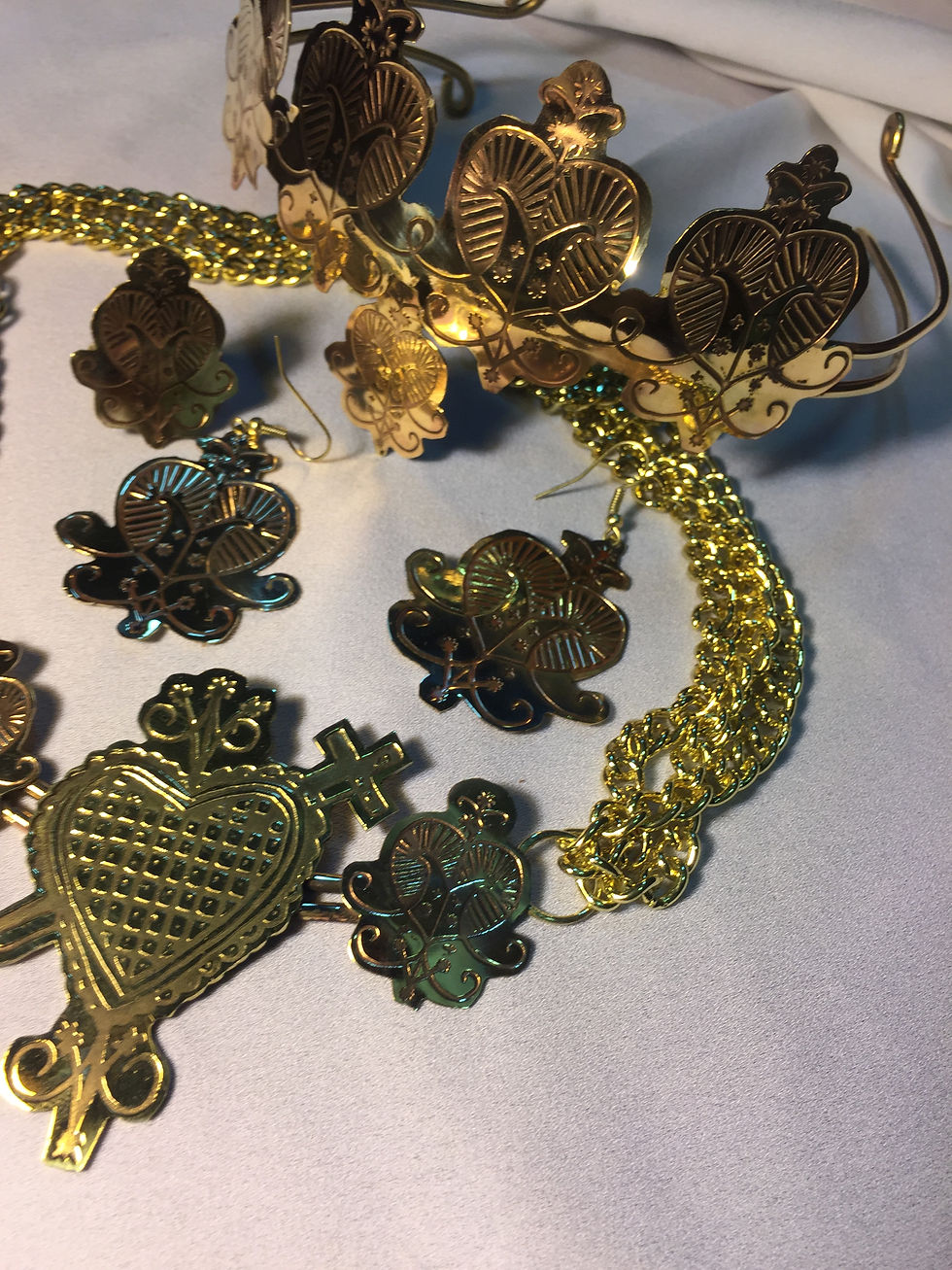 Thumbnail: Erzulie goddess set brass. 