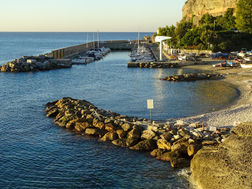 Cala Cravieu a Celle Ligure. Monte Beigua Outdoor.
