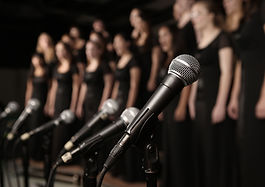 Chor Performing